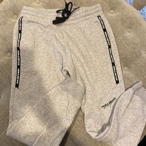 Hollister joggers grey